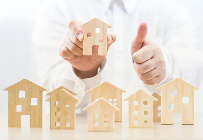 เลือกซื้อบ้านมือสองรีโนทเวทแล้วกับ CHEWA RENUE