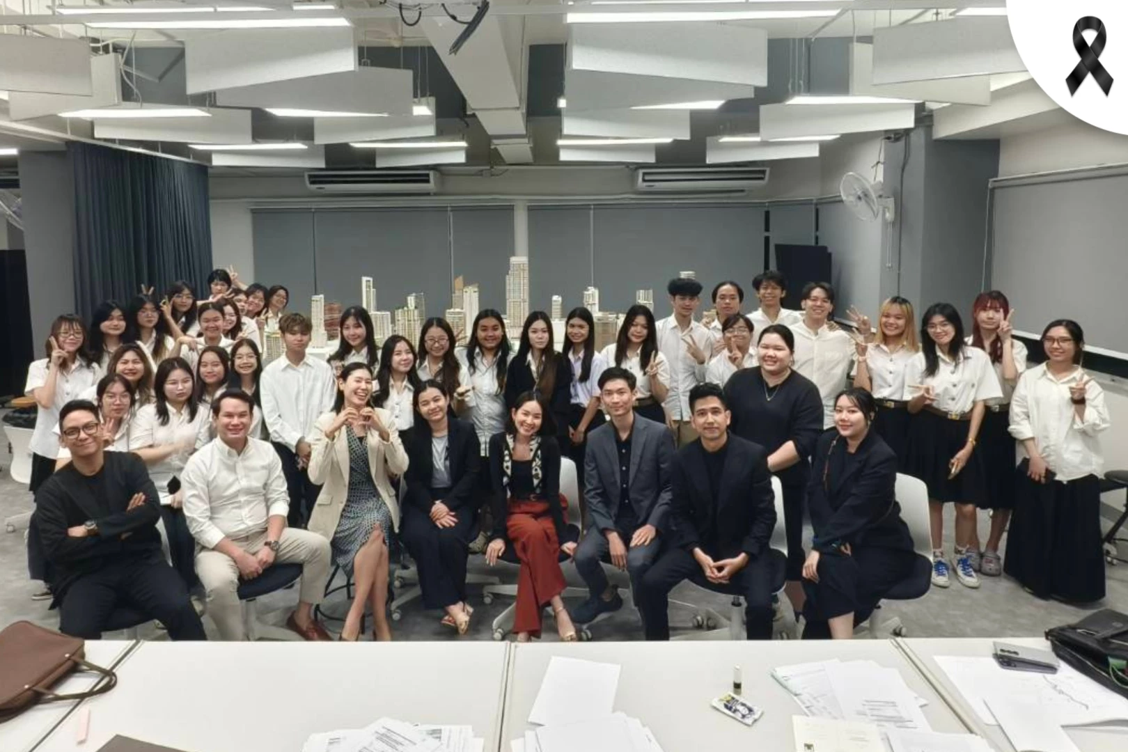 บริษัท ชีวาทัย จำกัด (มหาชน) ได้รับเกียรติจาก มหาวิทยาลัยธรรมศาสตร์ ศูนย์รังสิต ร่วมเป็นกรรมการพิเศษให้คำแนะนำการนำเสนอผลงาน Final Project Condominium ซึ่งเป็นผลงานของน้องๆ นักศึกษา